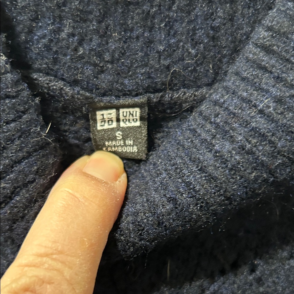 Classic navy blue Sweater